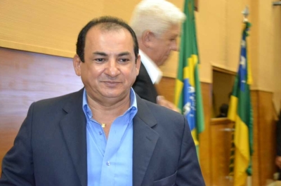 Valmir Monteiro: cessão de bem público sem licitação (Foto: Arquivo Portal Infonet)