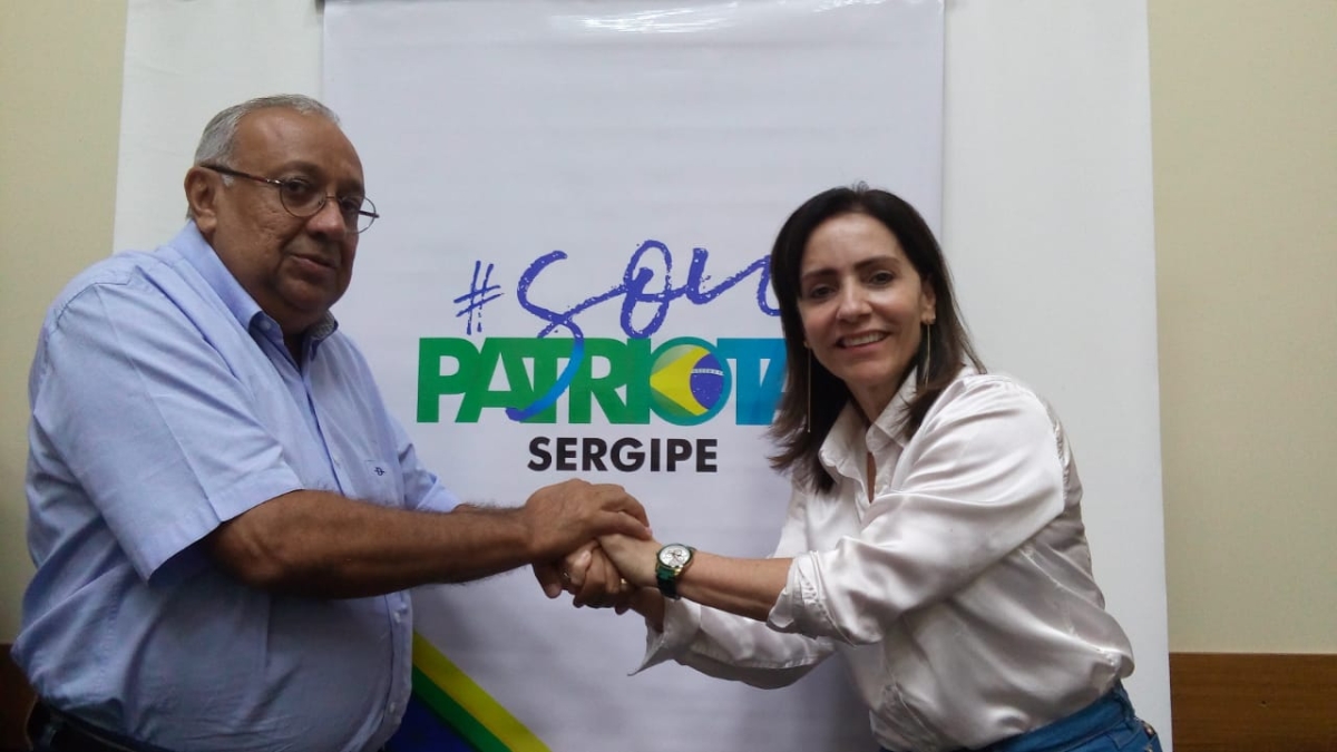 João Nascimento e Emília Corrêa (Foto: Assessoria Emília Corrêa)