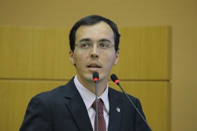 Georgeo Passos preocupado com implementação de projetos aprovados (Foto: César de Oliveira/ Rede Alese)