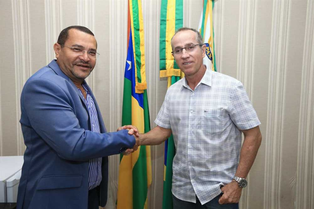Juvêncio Oliveira assume a presidência da Câmara de Aracaju por 11 dias (Foto: César de Oliveira/ CMA)