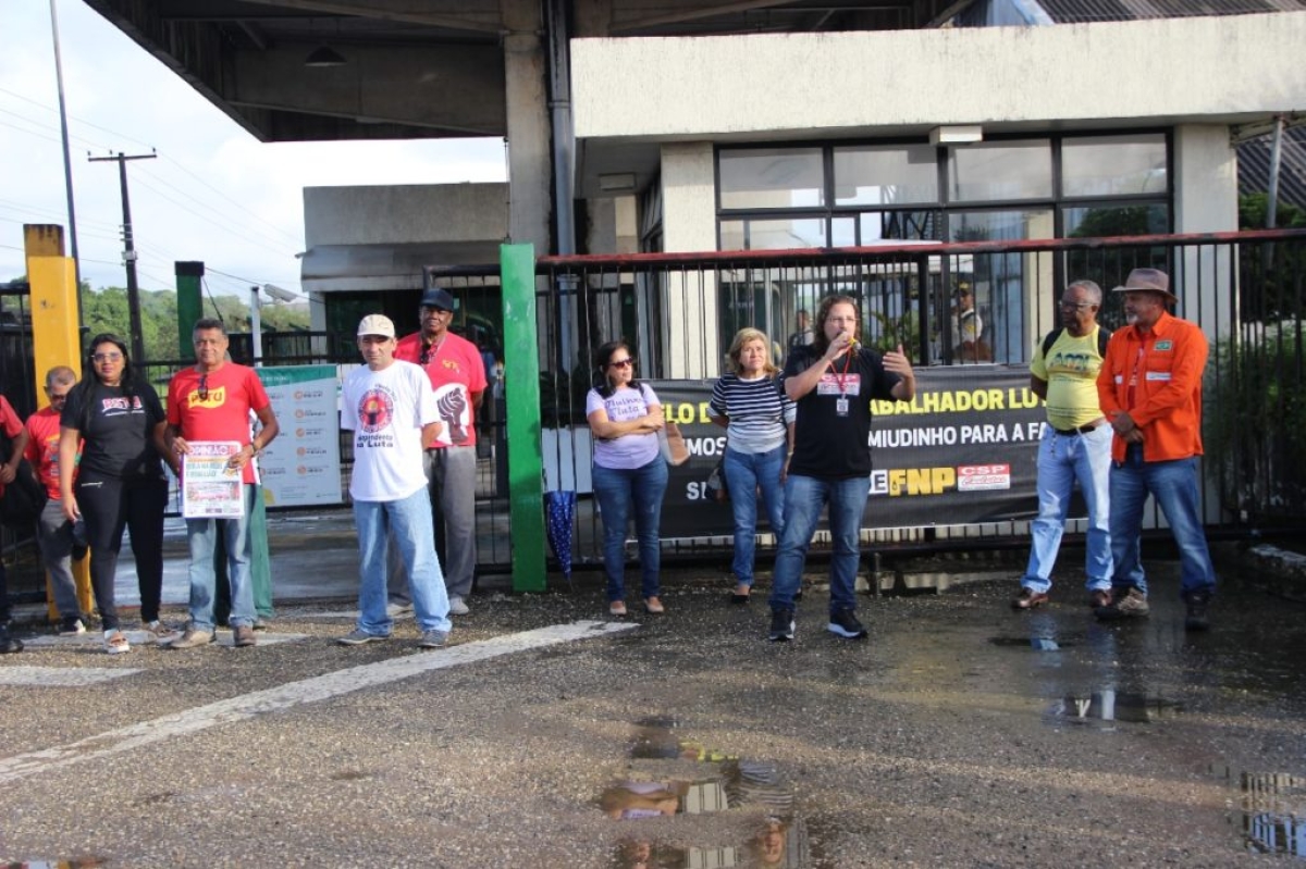 Trabalhadores da Fafen protestam novamente contra hibernação (Foto: Sindipetro/AL/SE)