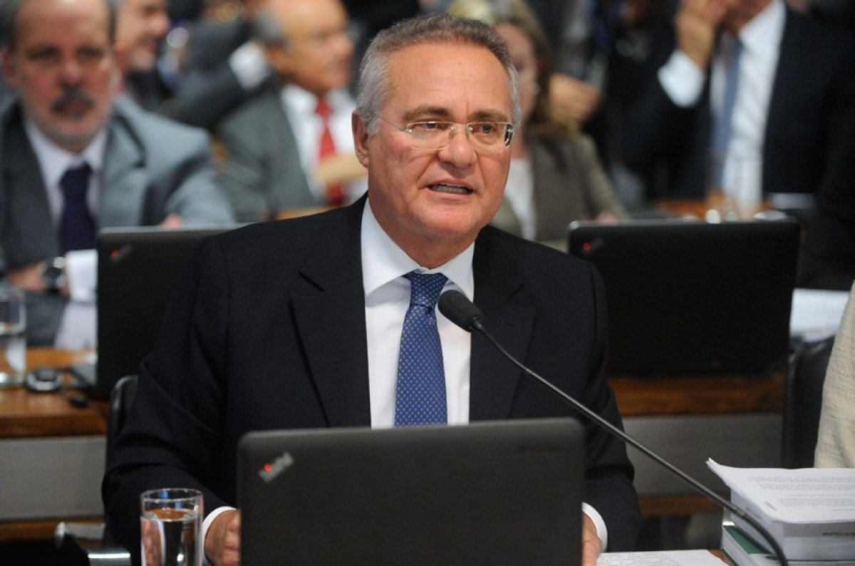 Autor da proposta, Renan afirma que familiares chegam a perder o emprego porque faltam para procurar os desaparecidos (Foto: Marcos Oliveira/ Agência Senado)