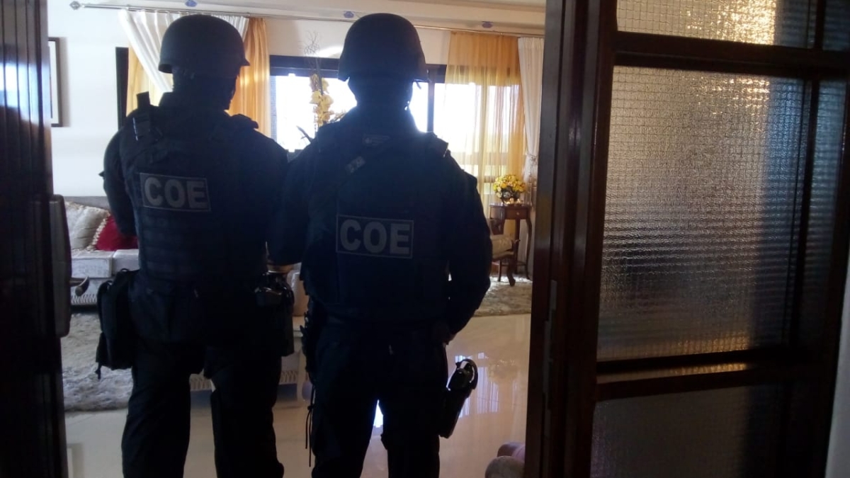 PM cumpre mandados de busca e apreensão em operação coordenada pelo Ministério Público Estadual (Foto: Assessoria PM/SE)