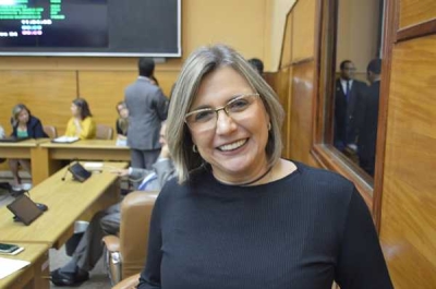 PDT se alia a PSB e Silvia Fontes é a vice de Valadares Filho (Foto: Arquivo Portal Infonet)