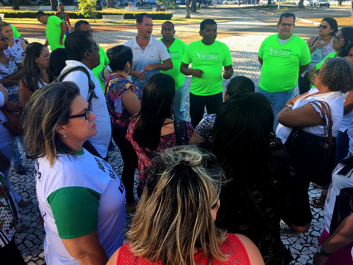 Servidores da FHS cobram na Alese incorporação de emprego à Administração Direta (Foto: Sintasa)