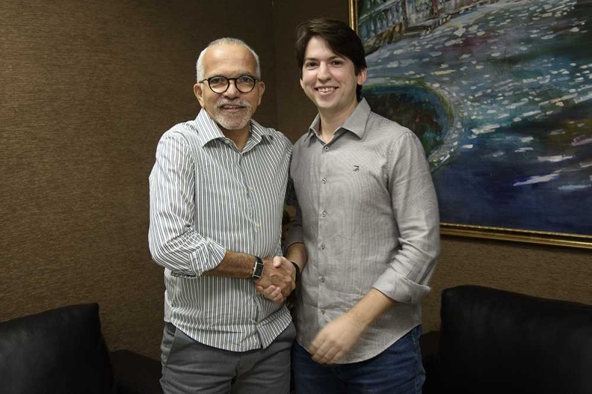 Prefeito de Aracaju anuncia Jorge Araújo Filho como presidente interino da Fundat (Foto: Marco Vieira/ PMA)