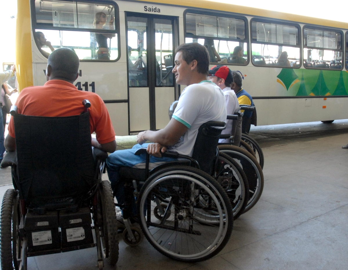 Decreto proíbe cobrança por cadeira de roda em viagem rodoviária (Foto: Valter Campanato/ Arquivo Agência Brasil)
