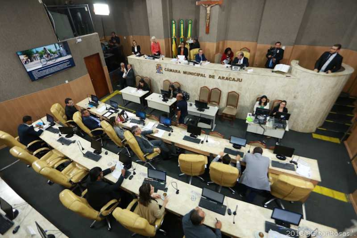 Vereadores analisam e votam mais de 30 proposituras (Foto: Gilton Rosas/CMA)