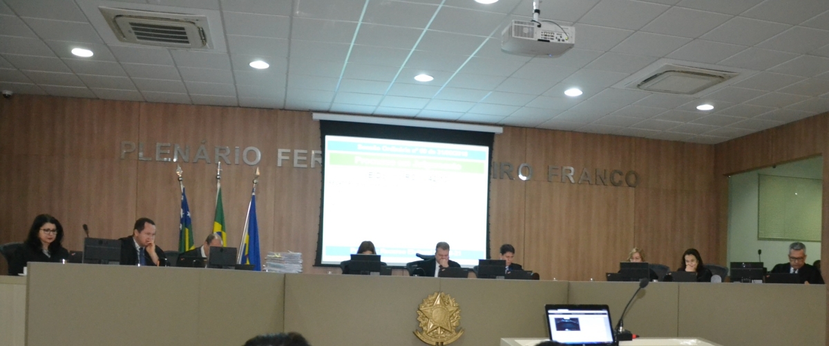 TRE julgando registros de candidaturas (Foto: Portal Infonet)