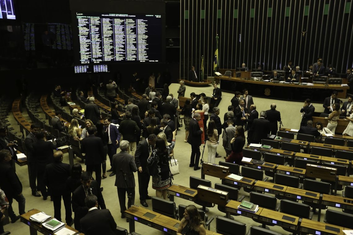 Câmara aprova MP que permite renegociação de dívidas rurais (Foto: Fabio Rodrigues Pozzebom/ Agência Brasil)