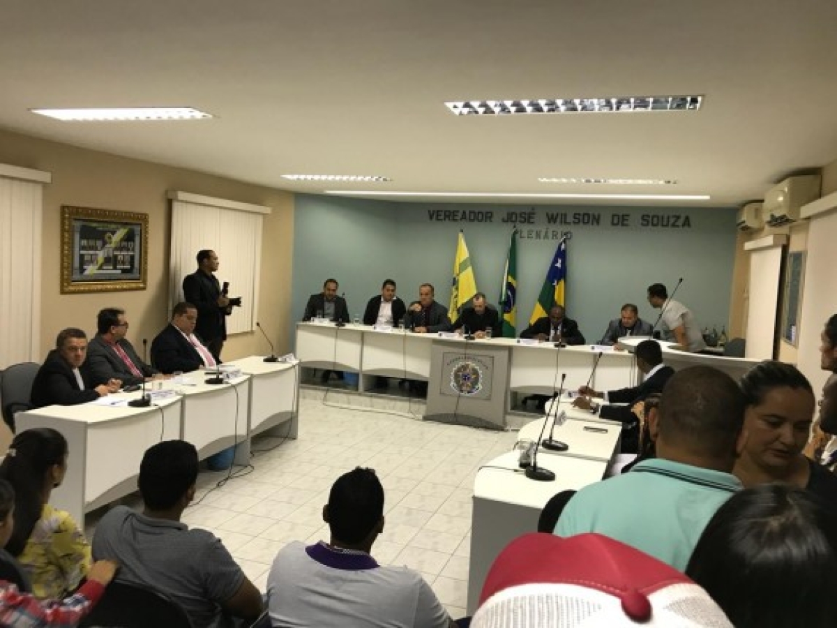 Vereador Perna assume o comando temporário da Prefeitura de Areia Branca (Foto: Jackson fotógrafo)