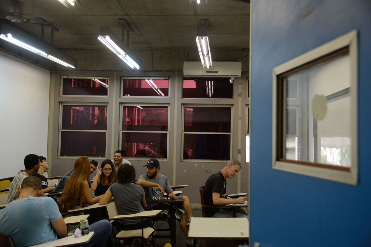 MEC quer programa para ocupar vagas ociosas em universidades públicas (Foto: Tânia Rêgo/ Agência Brasil)