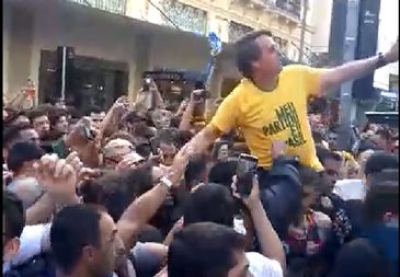 Jair Bolsonaro foi esfaqueado em um ato de campanha (Foto: Reprodução/ Redes sociais/ Via Agência Brasil)