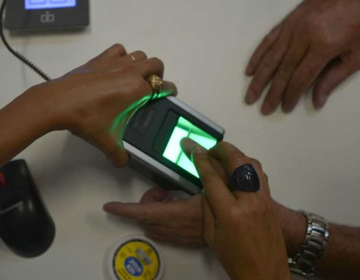 Sem o recadastramento biométrico, 3,3 milhões de eleitores não poderão votar em outubro (Foto: Arquivo Agência Brasil)