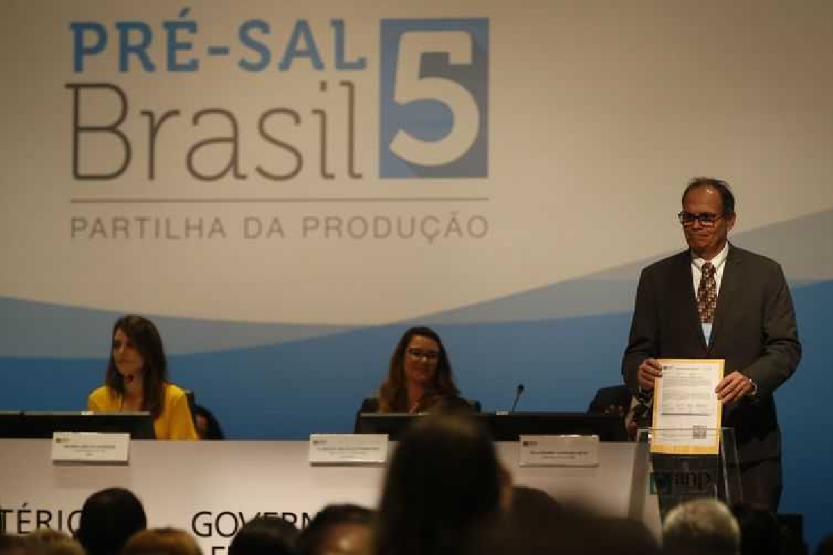 Com o leilão de hoje, a União arrecadará R$ 6,820 bilhões em bônus de assinatura (Foto: Tânia Rego/ Agencia Brasil)