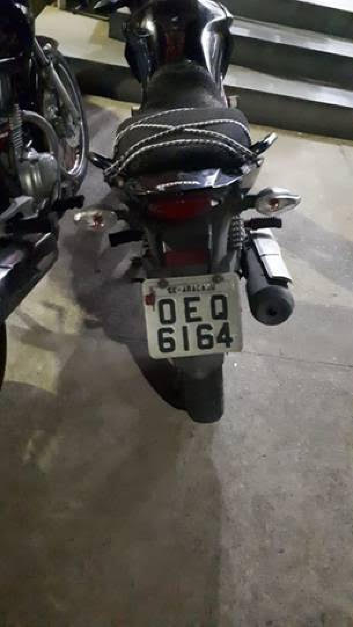 PM recupera motocicleta com restrição de roubo na Avenida Osvaldo Aranha (Foto: Assessoria PM/SE)