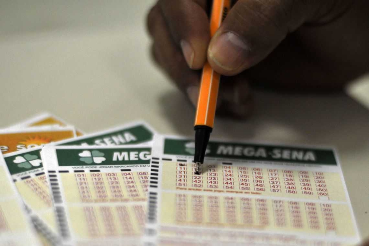 Concurso 2.087: Apostador ganha sozinho prêmio de R$ 27 milhões da Mega-Sena (Foto: Marcello Casal Jr./ Arquivo Agência Brasil)