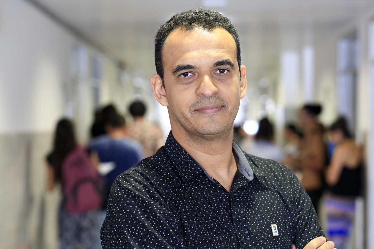 Para o pró-reitor de Graduação Dilton Maynard, a posição da UFS é positiva. "Não ter tido uma queda, no contexto em que estamos, é uma ótima notícia" (Foto: Adilson Andrade/ UFS)