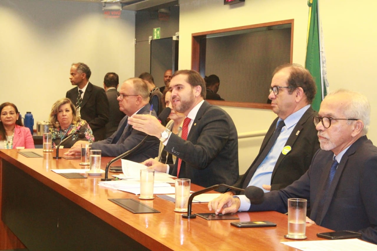 Deputado Pr. Jony Marcos define com bancada sergipana destinação de R$ 169 milhões (Foto: Assessoria Jony Marcos)