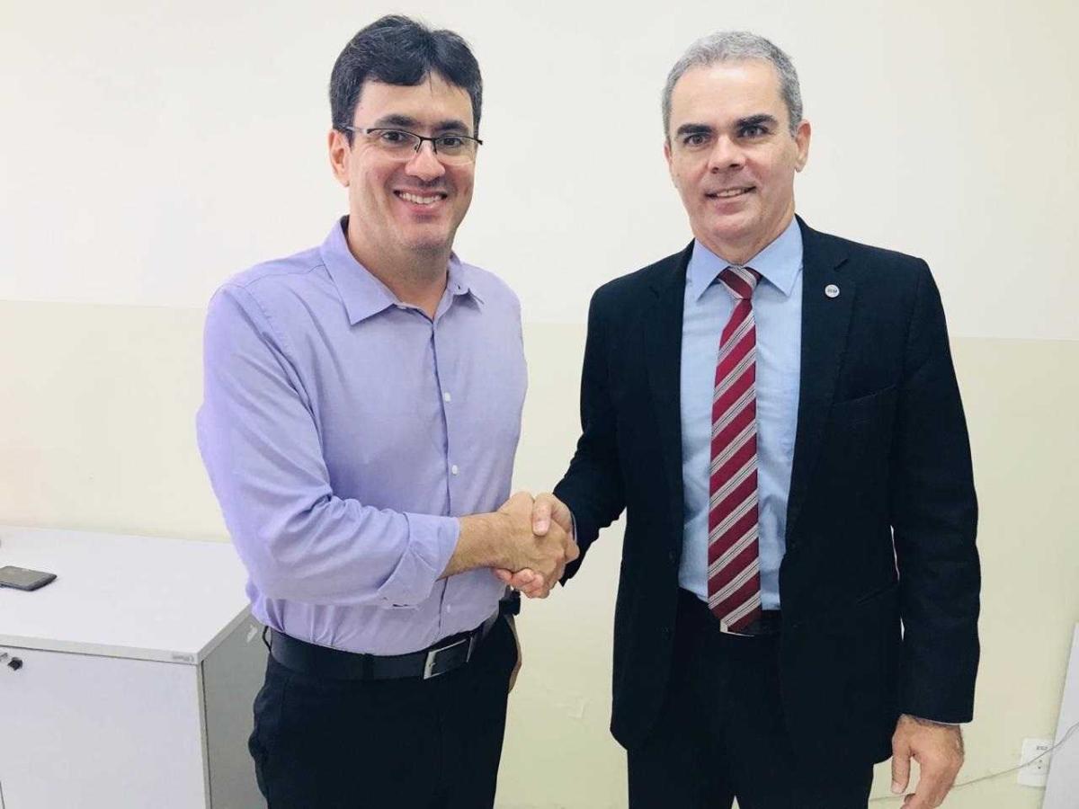 Presidente da Jucese, George Trindade, e secretário do TCU em Sergipe, Jackson Araújo (Foto: Jucese)