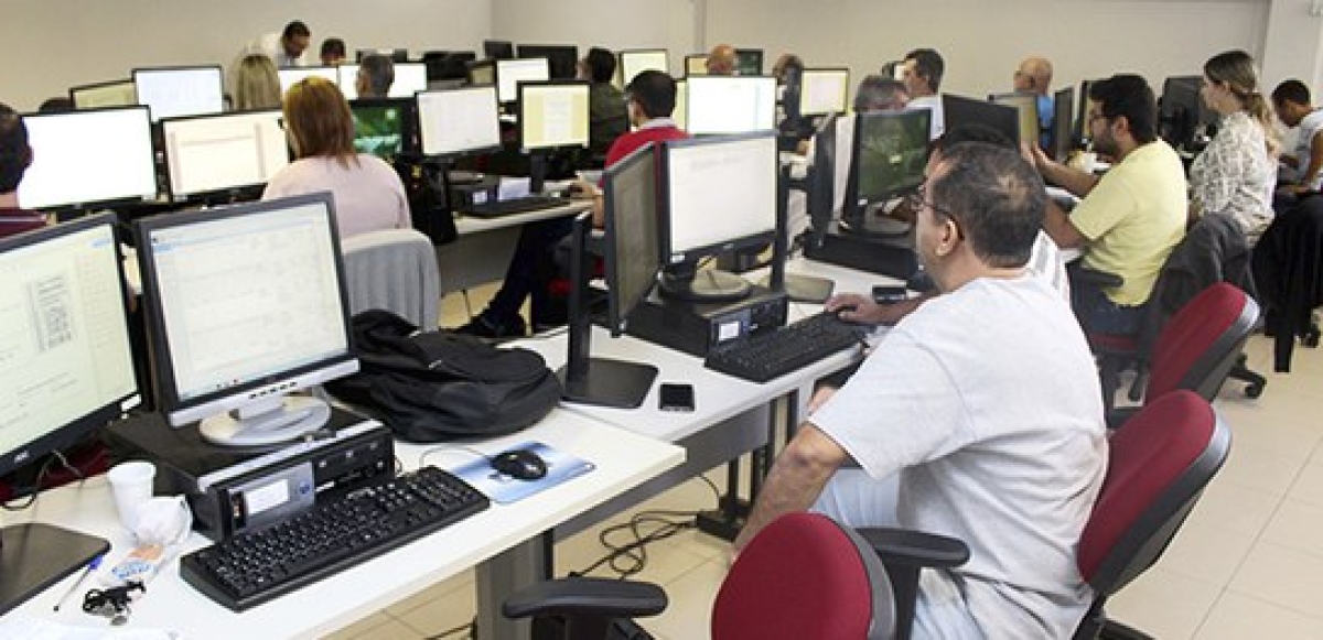 Servidores do TRE/Sergipe analisam prestação de Contas Eleitorais e Partidárias (Foto: TRE/SE)