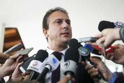 O governador reeleito do Ceará, Camilo Santana, após reunião dos governadores eleitos dos estados do nordeste, em Brasília (Foto: Marcelo Camargo/ Agência Brasil)