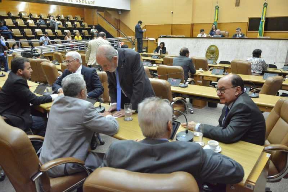 Projeto de abono para ativos e inativos passa por maioria (Foto: Jadílson Simões/ Rede Alese)