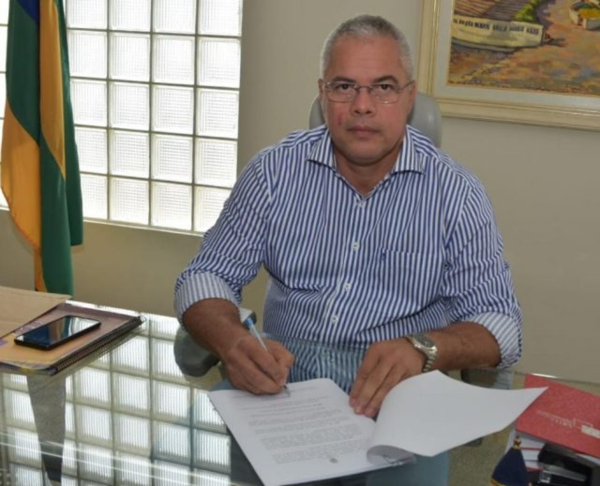 Medida poderá beneficiar servidores efetivos, comissionados e contratados do município (Foto: Prefeitura de Socorro)