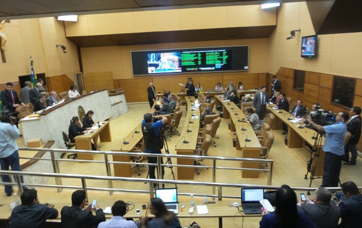 Projeto que parcela o 13º salário teve votos contrários, mas vence por maioria (Foto: Jadilson Simões/ Rede Alese)