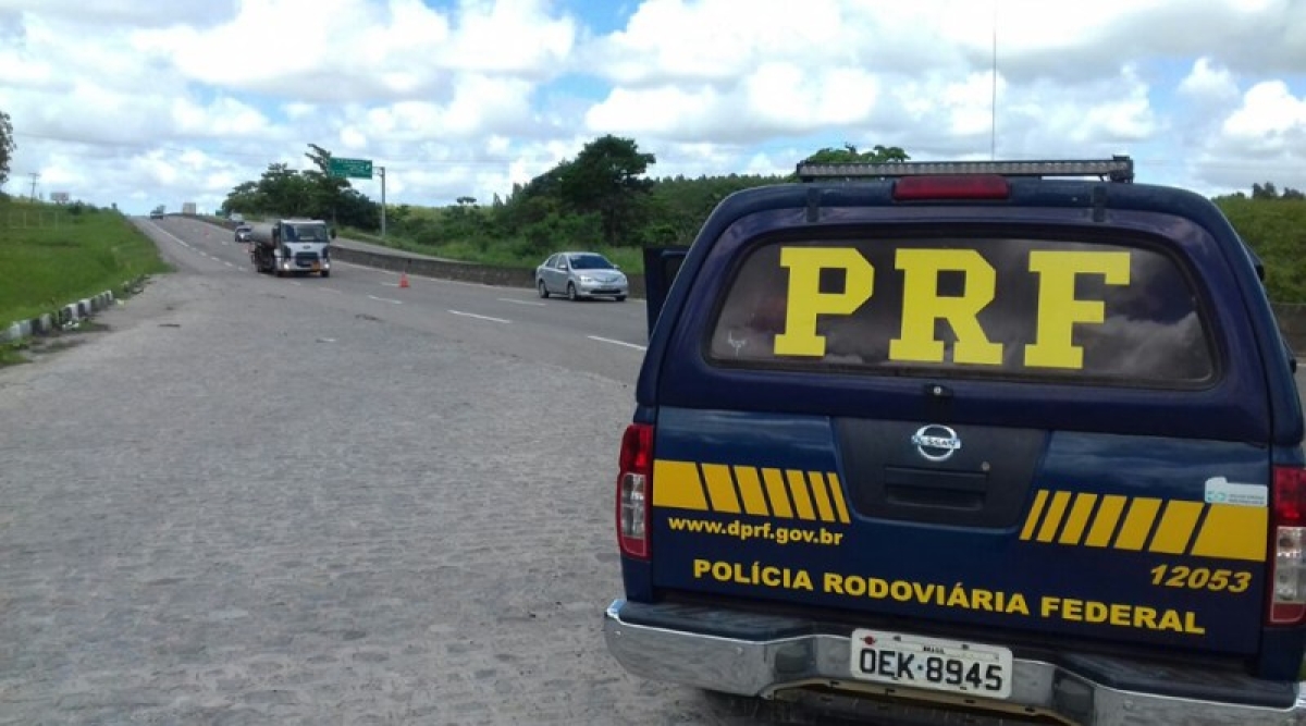 Inabilitado envolvido em acidente é flagrado pela PRF na BR 235 (Foto: PRF/SE)
