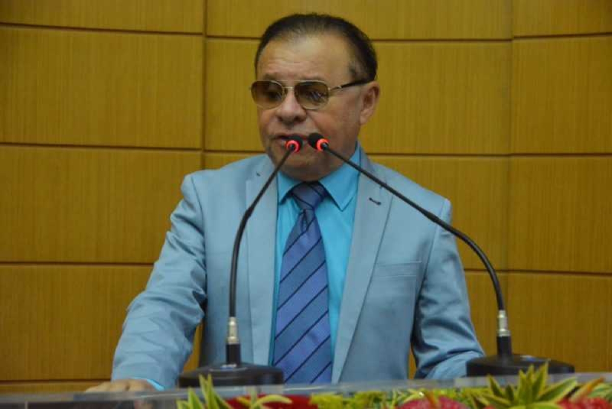 Gilmar Carvalho: autonomia financeira paga R$ 8 de alimentação aos PMs (Foto: Jadilson Simões)