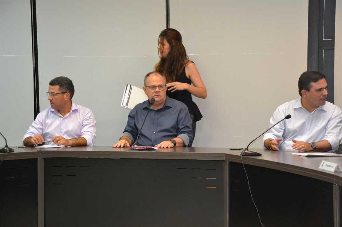 Belivaldo Chagas anuncia reforma, mas não fala em reajuste (Foto: Portal Infonet)