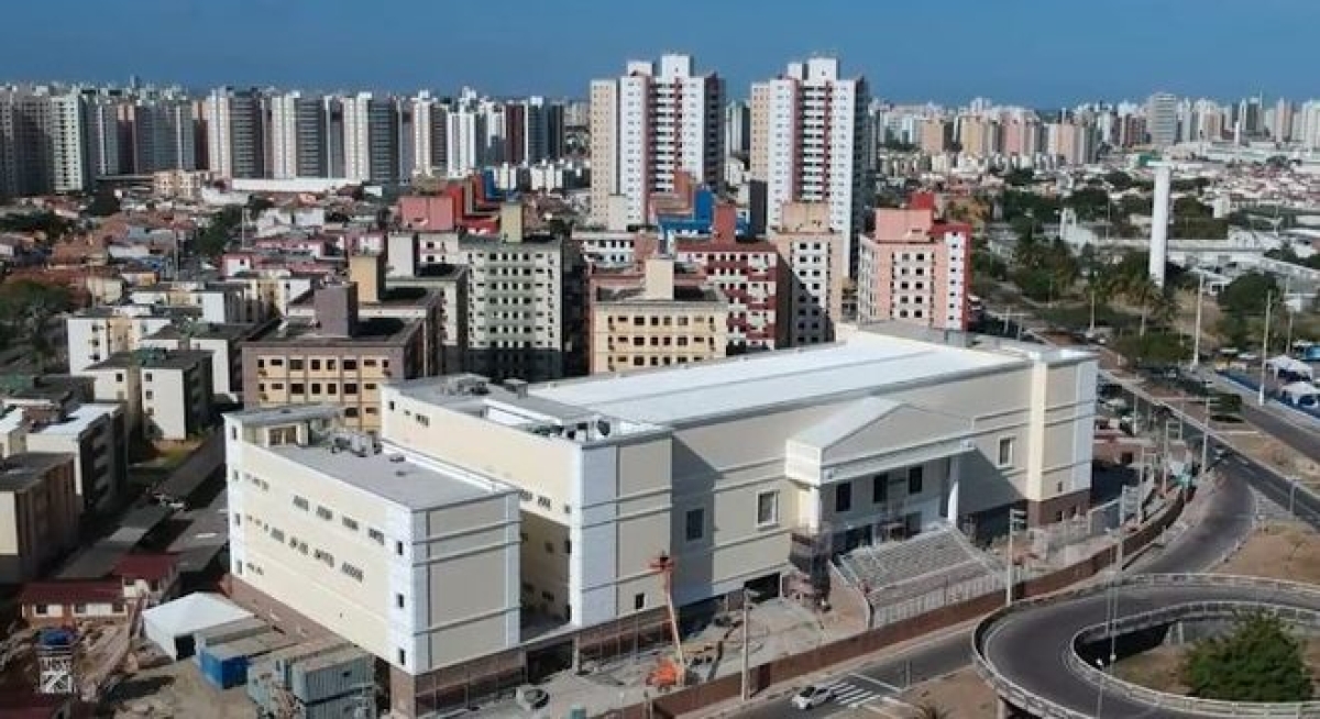 Universal inaugura com Edir Macedo Cenáculo de Aracaju (Foto: Assessoria UNIcom)