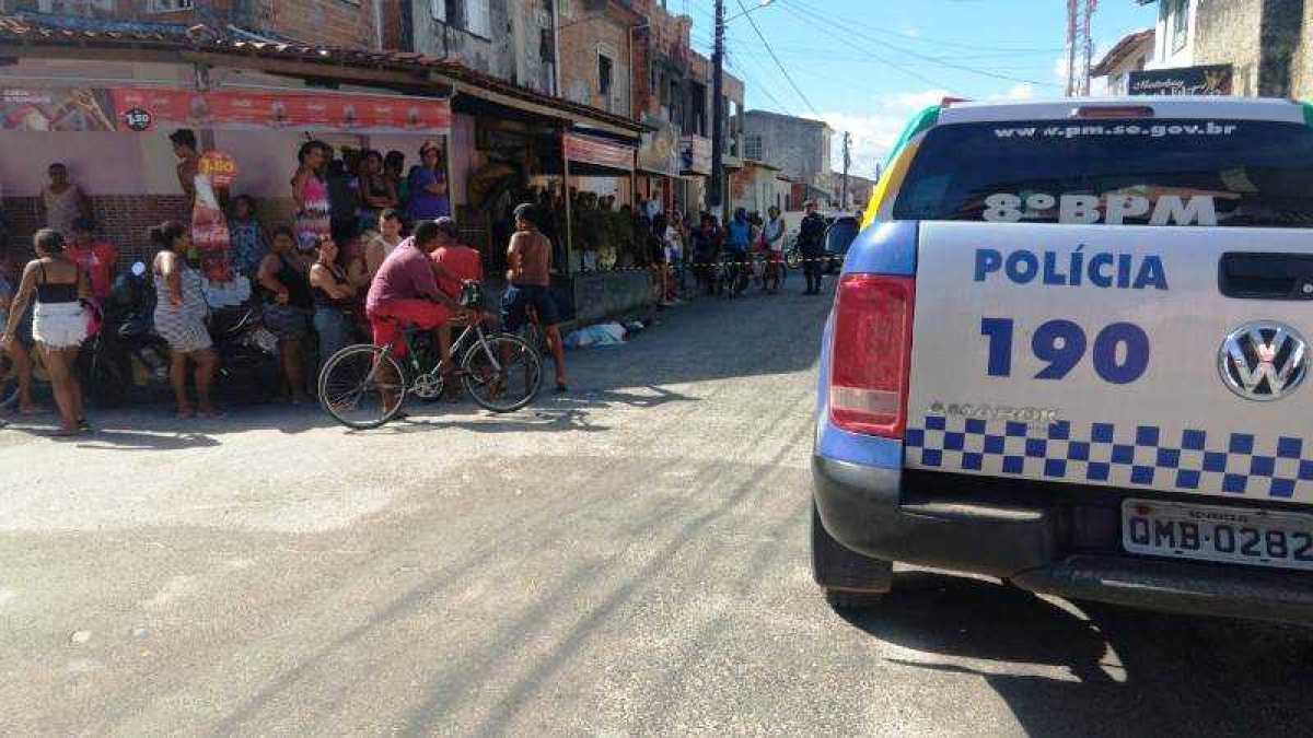 Motoboy é assassinado em frente a lanchonete (Foto: F5 News)