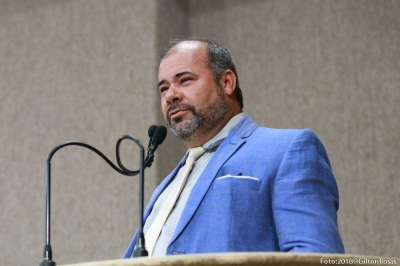 "Vereador em nossa cidade tem pouco valor", diz  ao ser mal recebido no Huse (Foto: Gilton Rosas)