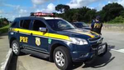 PRF atendeu a ocorrência (Foto: Facebook/ PRF)