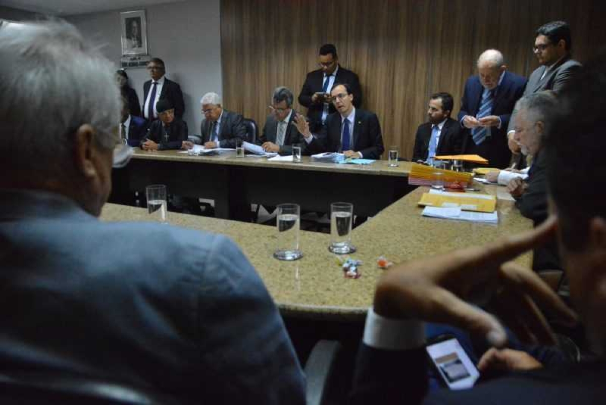 Aprovado decreto de licença para o governador (Foto: Arquivo Rede Alese)