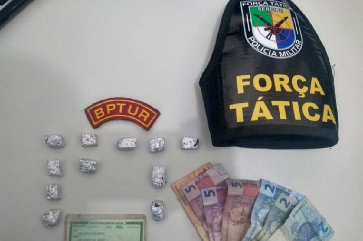 PM prende dois homens por tráfico de drogas  (Foto: PM/SE)