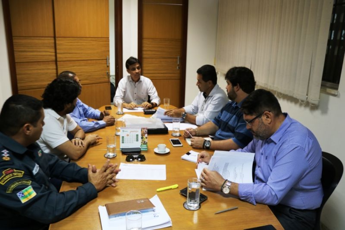 SMTT, Emsurb e Sema se reúnem para discutir a realização de "bloquinhos" de carnaval (Foto: Via SMTT/Aracaju)