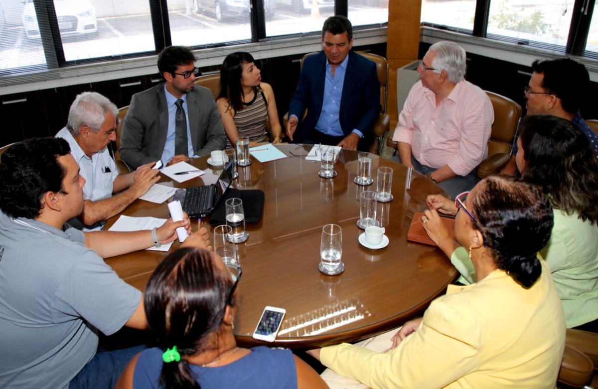 No TCE de Sergipe, sindicatos apresentam novos aspectos que consideram irregulares em contrato de terceirização da PMA (Foto: TCE/SE)