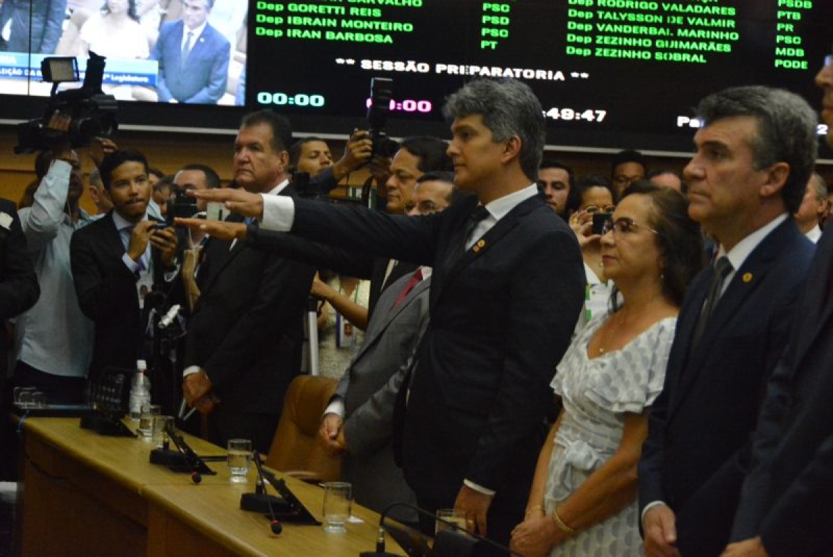 Deputados estaduais de Sergipe tomam posse para a 19ª legislatura (Foto: Jadilson Simões/ Rede Alese)