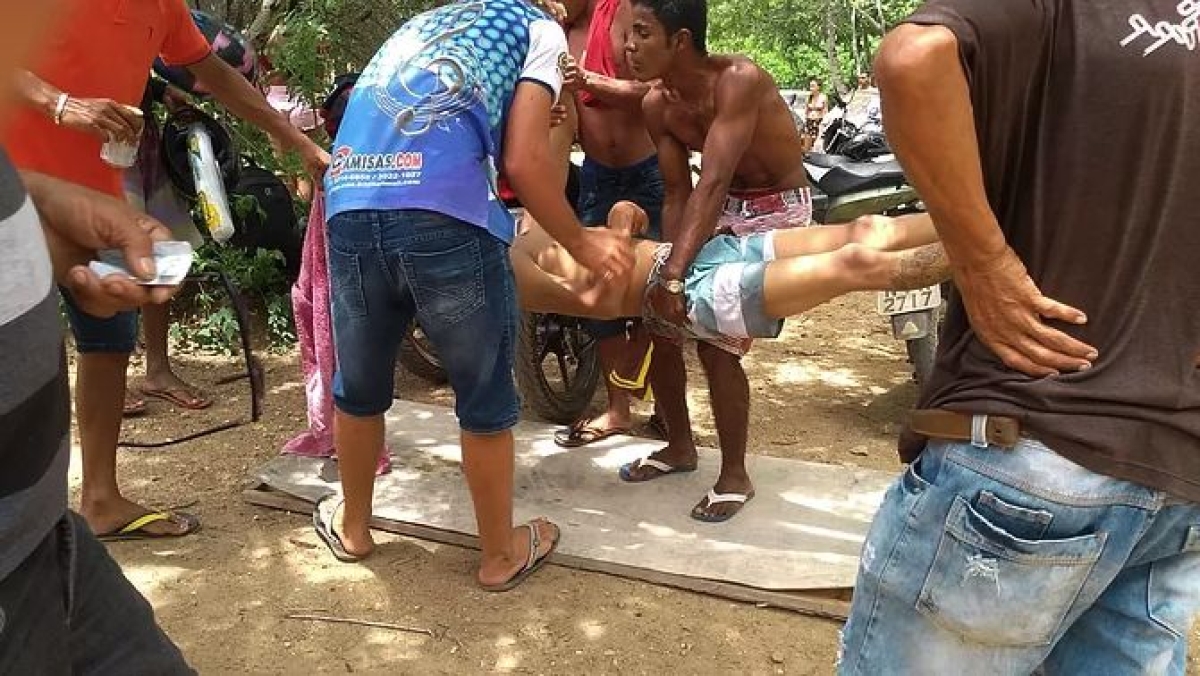 Jovem morre afogado em cachoeira (Foto: Rede social)