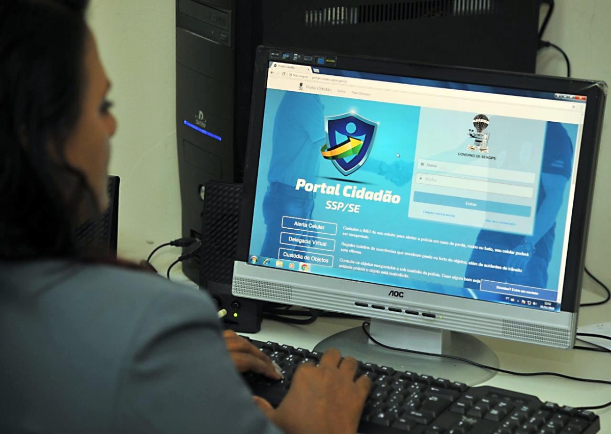 Através do Portal Cidadão, da SSP/SE, é possível registar boletim de ocorrência, localizar objetos perdidos e até mesmo celulares (Foto: Marcos Rodrigues/ ASN)