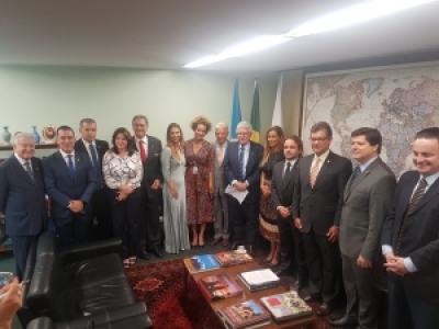 Laércio Oliveira debate relações comerciais entre Brasil e Itália em grupo de trabalho (Foto: Site Laércio Oliveira)