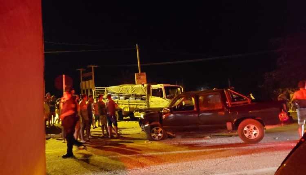 Colisão aconteceu em trecho entre a Praia de Abaís e a Praia do Saco (Foto: WhatsApp/ Grupo Sergipe Notícias)
