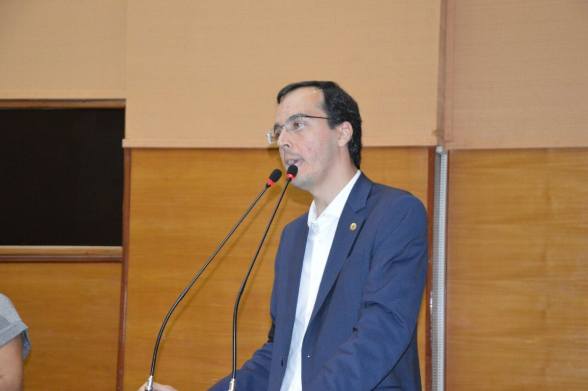 Georgeo Passos alerta sobre aumento de comissionados no Governo (Foto: Assessoria Georgeo Passos)