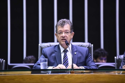 Laércio Oliveira diz que abertura de capital estrangeiro nas empresas aéreas ajuda a movimentar o turismo (Foto: Site Laércio Oliveira)