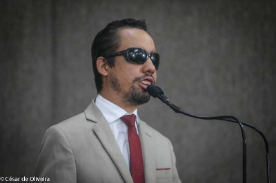 Lucas Aribé lamenta forma como Luciano Bispo conduziu Audiência Pública na Alese (Foto: César de Oliveira/ CMA)
