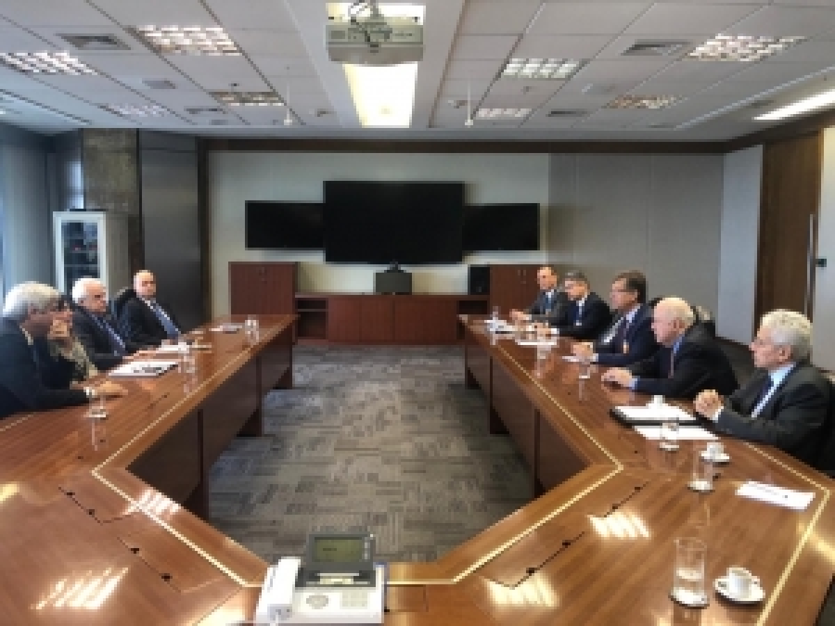 Presidente da Petrobras afirma que três empresas estão interessadas em arrendar a Fafen (Foto: Site Laércio Oliveira)