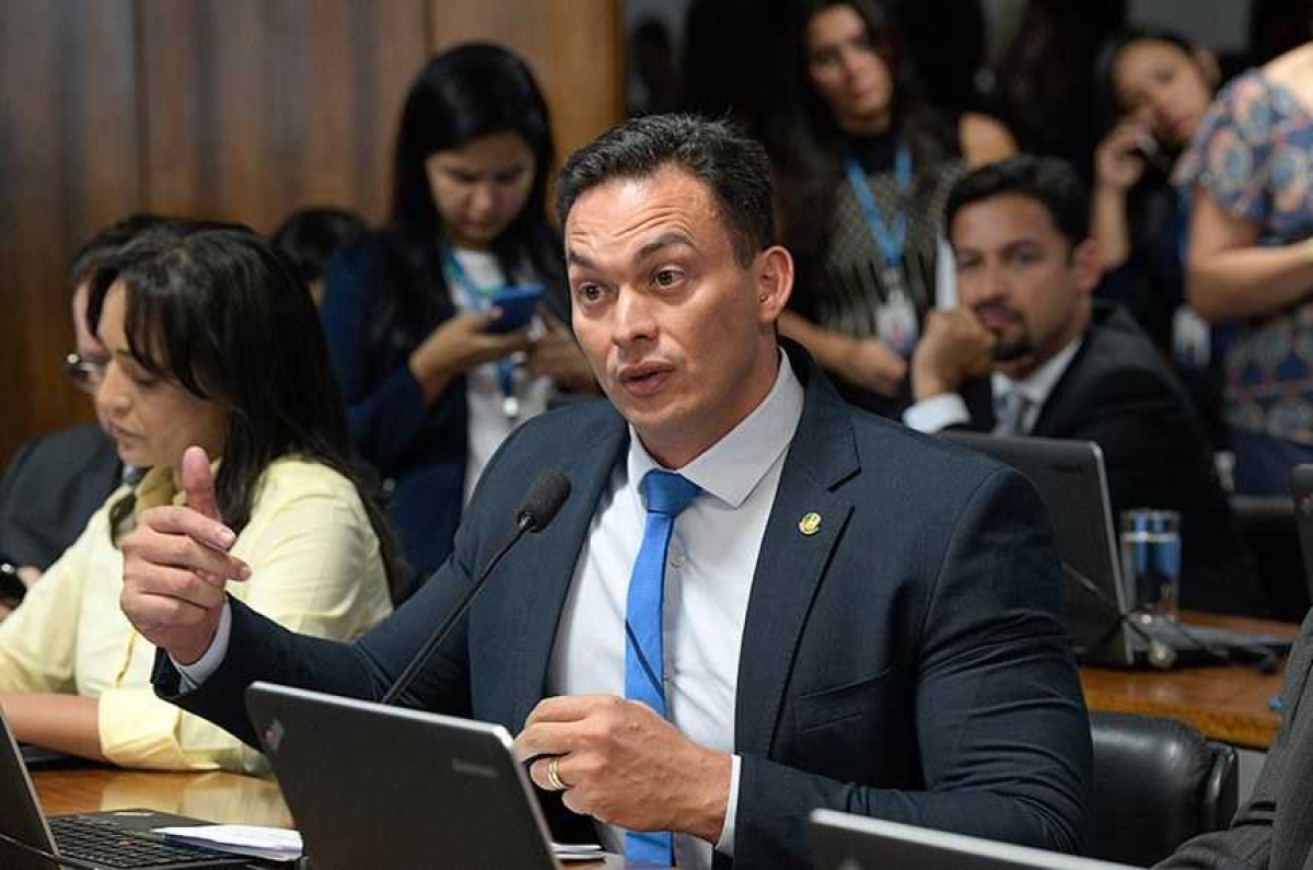 Autor da proposta, senador Styvenson Valentim argumenta que investimento em curso superior com recursos da conta no FGTS ajuda a suprir redução no financiamento estudantil nos últimos anos
(Foto: Roque de Sá/ Agência Senado)